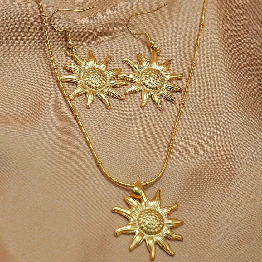 Lxalry 18K Gold Plated Stainless Steel Sun Pendant Necklace And Earrings Set For Women - Elegant Summer Jewelry Gift, Waterproof, Hypoallergenic, Perfect For Birthday, Beach, Wedding, And Daily Wears