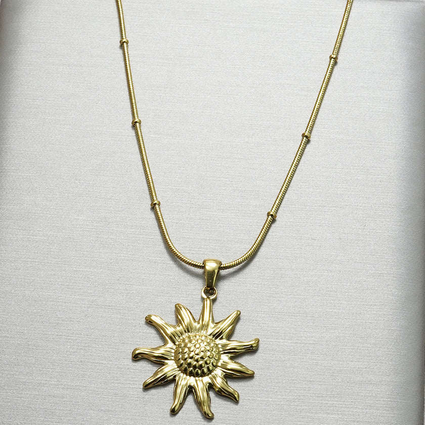 Lxalry 18K Gold Plated Stainless Steel Sun Pendant Necklace And Earrings Set For Women - Elegant Summer Jewelry Gift, Waterproof, Hypoallergenic, Perfect For Birthday, Beach, Wedding, And Daily Wears